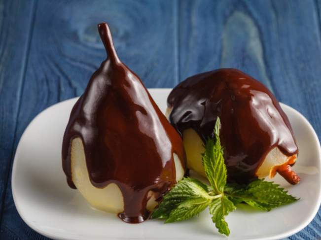 Poached Pears with Chocolate Fondue